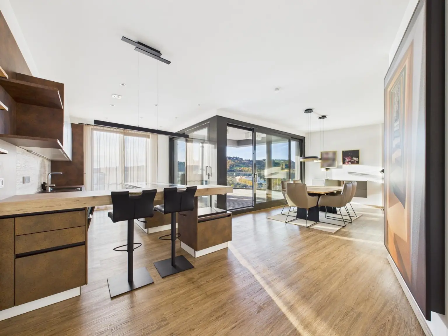 LINZ/URFAHR (BRUCKNER TOWER): EINE PERFEKTE WOHNKOMPOSITION-EIGENTUMSWOHNUNG 129,09 m² Wohnfläche + 64,15 m² Balkon + Tiefgaragenstellplätze