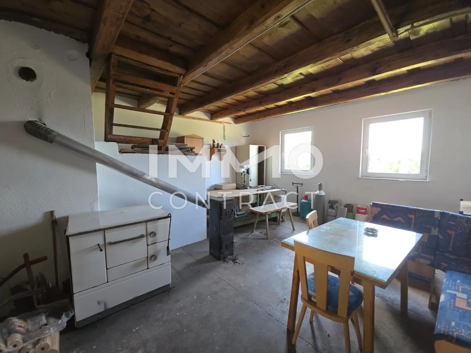 Modernes Einfamilienhaus mit Ursprünglichkeit der Nebengebäude in Ruhelage mit viel Grünfläche |7432 Oberschützen