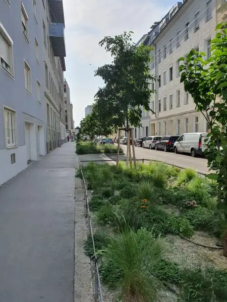 BALKONWOHNUNG mit Potenzial in verkehrsberuhigter Lage