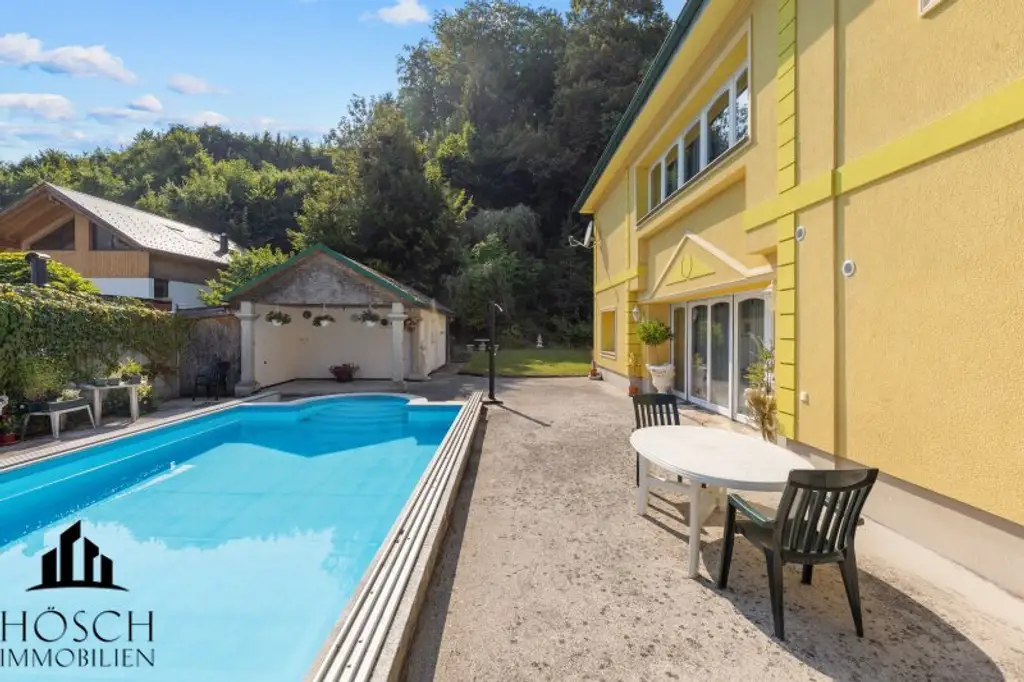 Exklusive Villa mit Parkgarten, Springbrunnen & Salzwasserpool – Ihr Wohntraum in Gresten