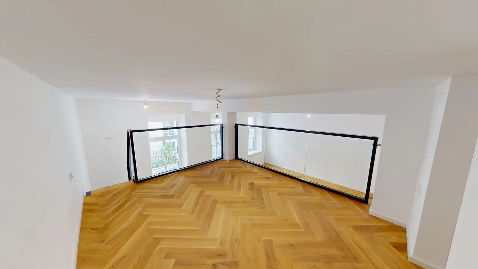 Loft-Charakter mit Glasgalerie