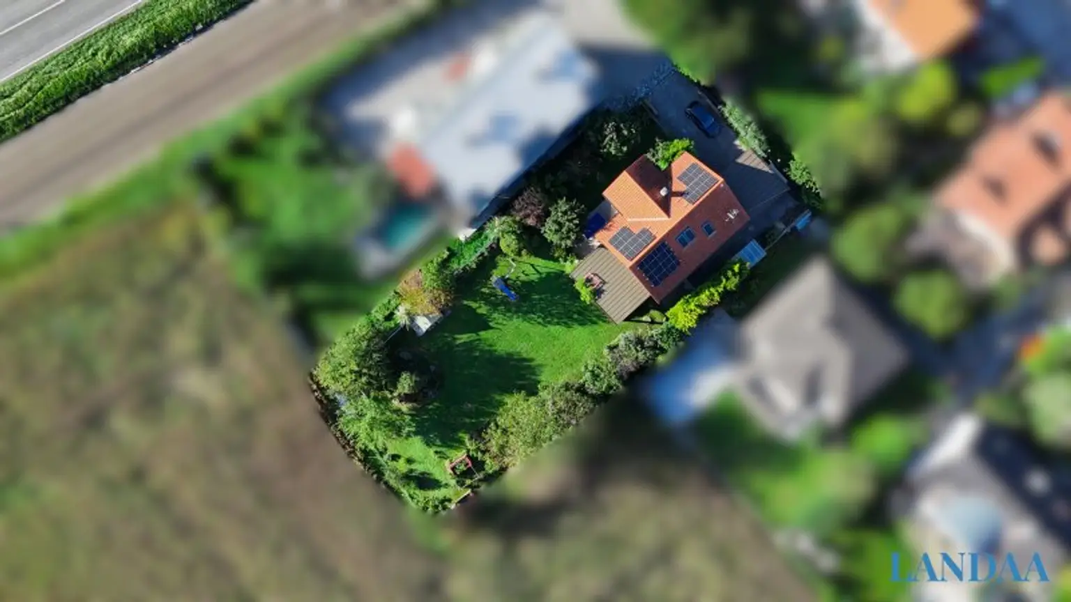 Grünes Glück – Modernes Wohnen im Holzdesign