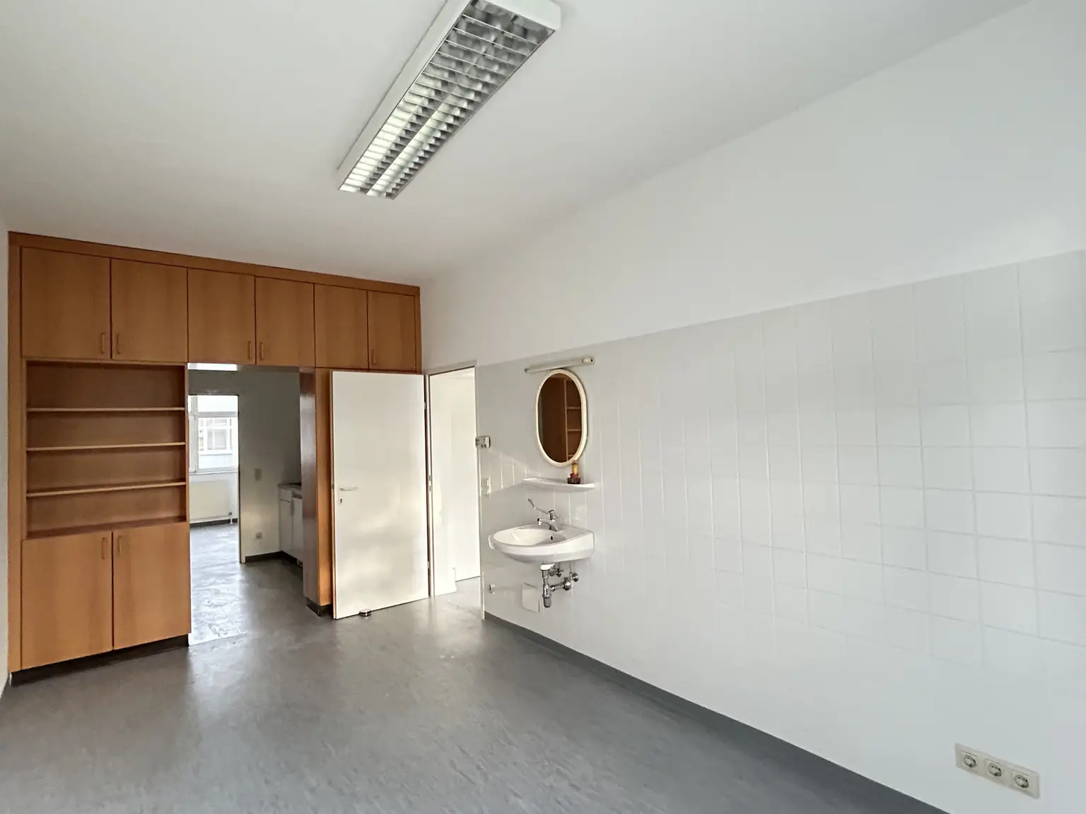 Behandlungsraum-Ordination ca. 14m²