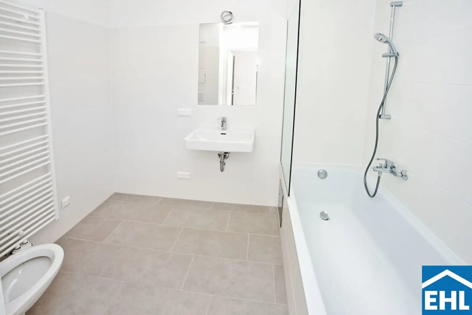 Wunderbare 2 Zimmerwohnung mit Loggia
