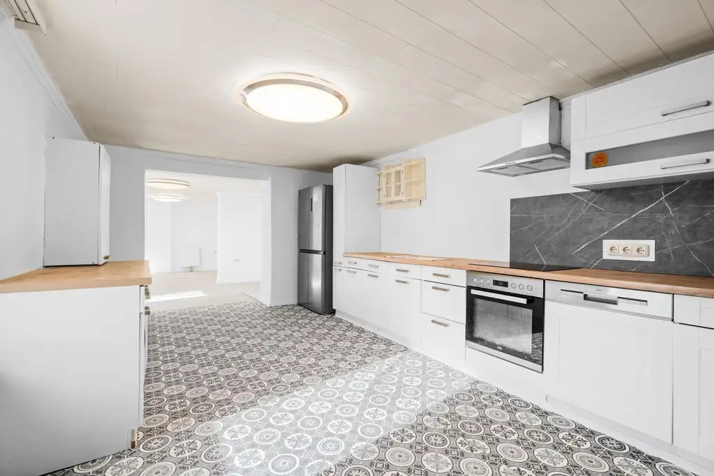 "Haus mit Charme und Potenzial – Gestalten Sie Ihr neues Zuhause!"