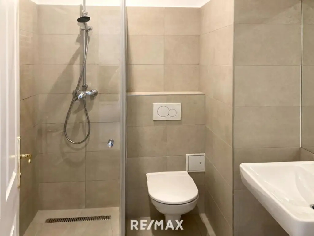 Perfekt geschnitten: Frisch sanierte 3-Zimmerwohnung in bester Lage in 1150 Wien