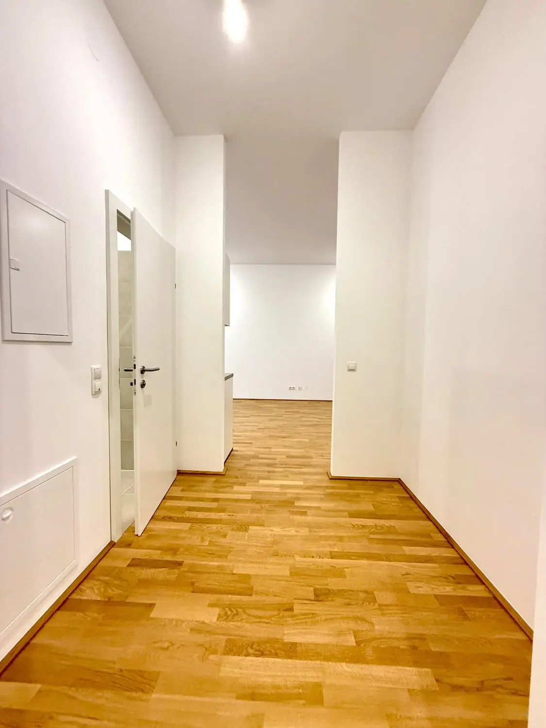ERSTBEZUG - Traumhafte 2-Zimmer-Wohnung mit Loggia im 12. Bezirk!