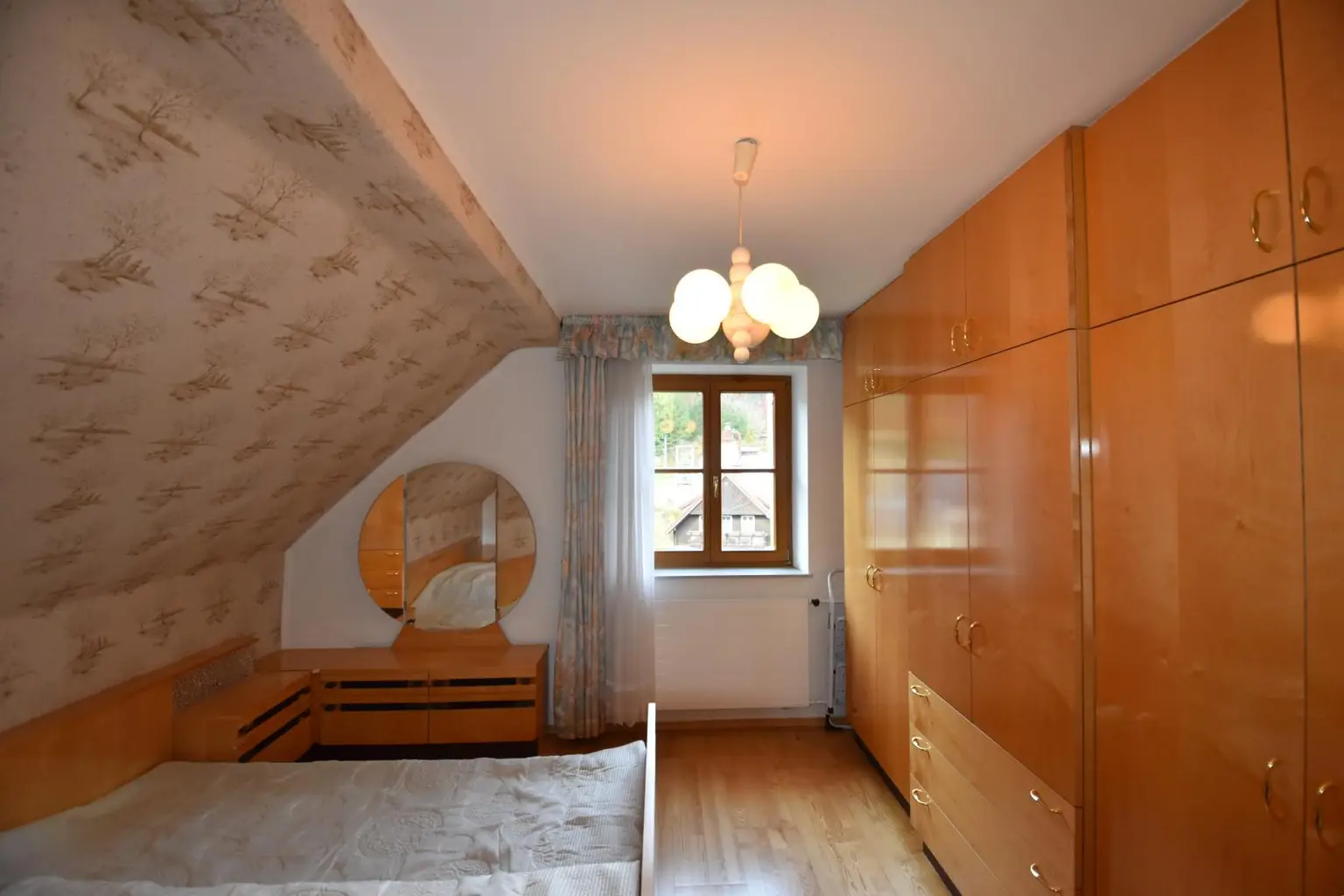 Gemütliches Einfamilienhaus mit großem Grundstück