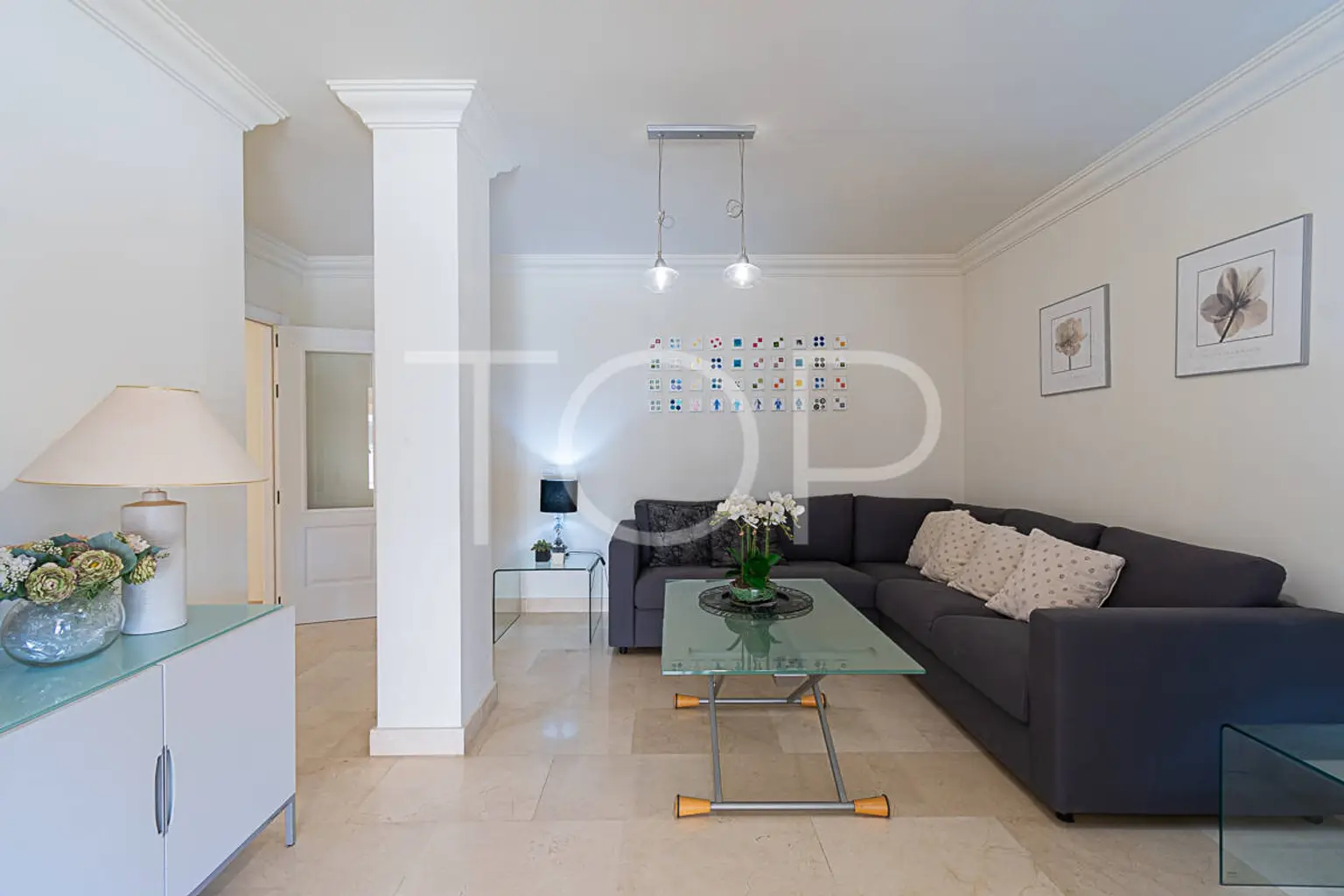 Apartment-El-Duque-Livingroom-Tenerife-3