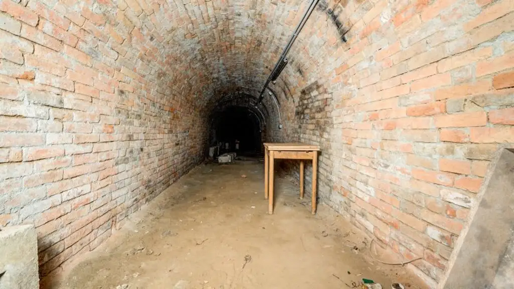 Keller im Stadtzentrum von Gänserndorf