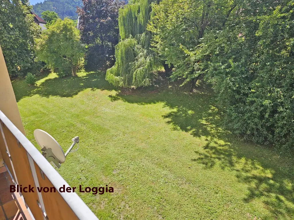 3 Zimmer, mit Loggia , Carport
