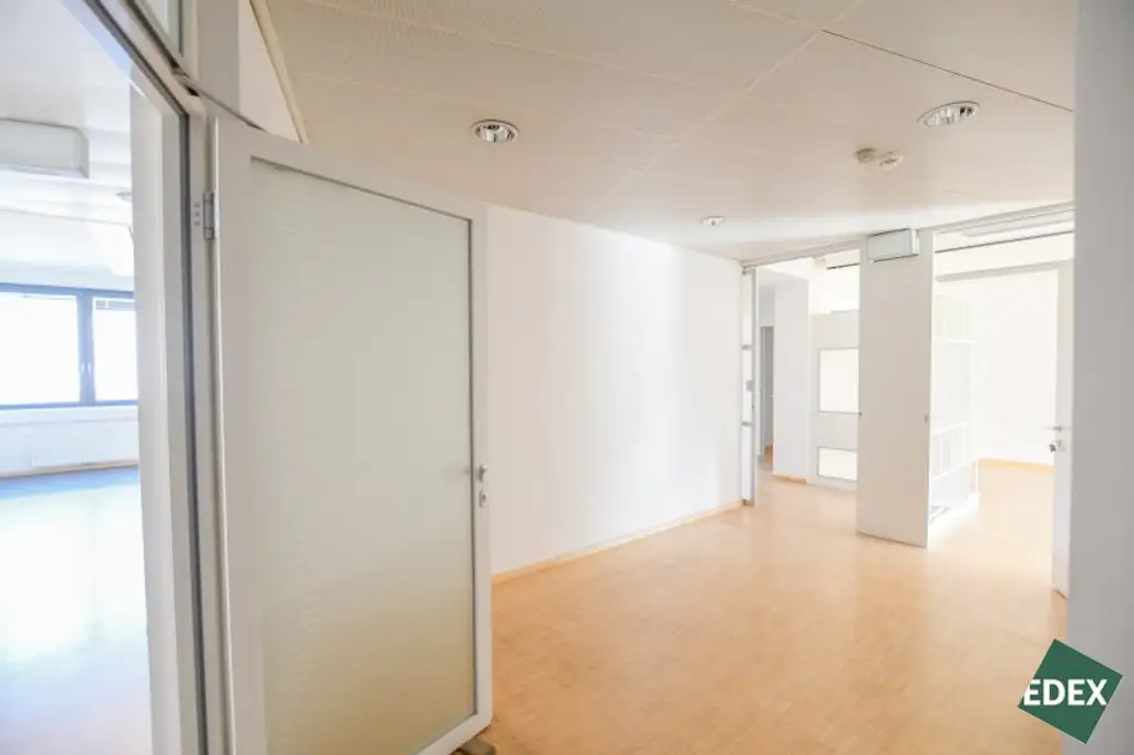 Vienna Competence Center - modernes Büro samt Freifläche