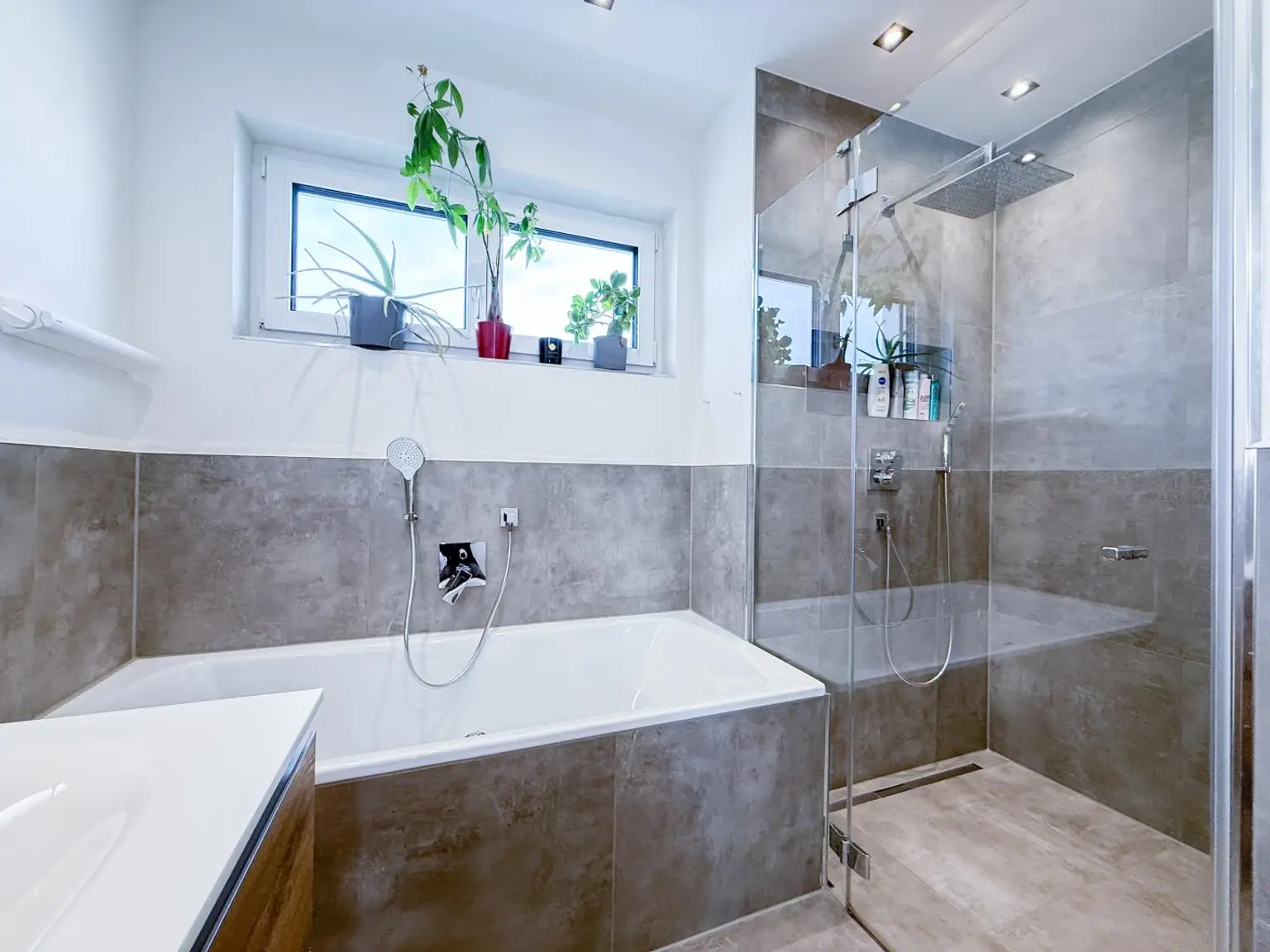 Erstklassige 3 Zimmer Penthouse Wohnung mit traumhafter Terrasse | Seekirchen am Wallersee