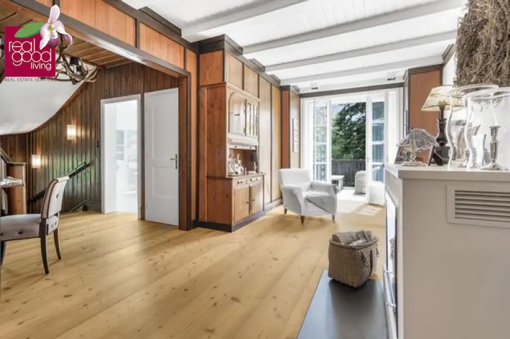 Zeitlose Eleganz im Wienerwald – Historische Villa mit Nebengebäuden  auf Traumgrundstück mit Outdoorpool und Waldsauna