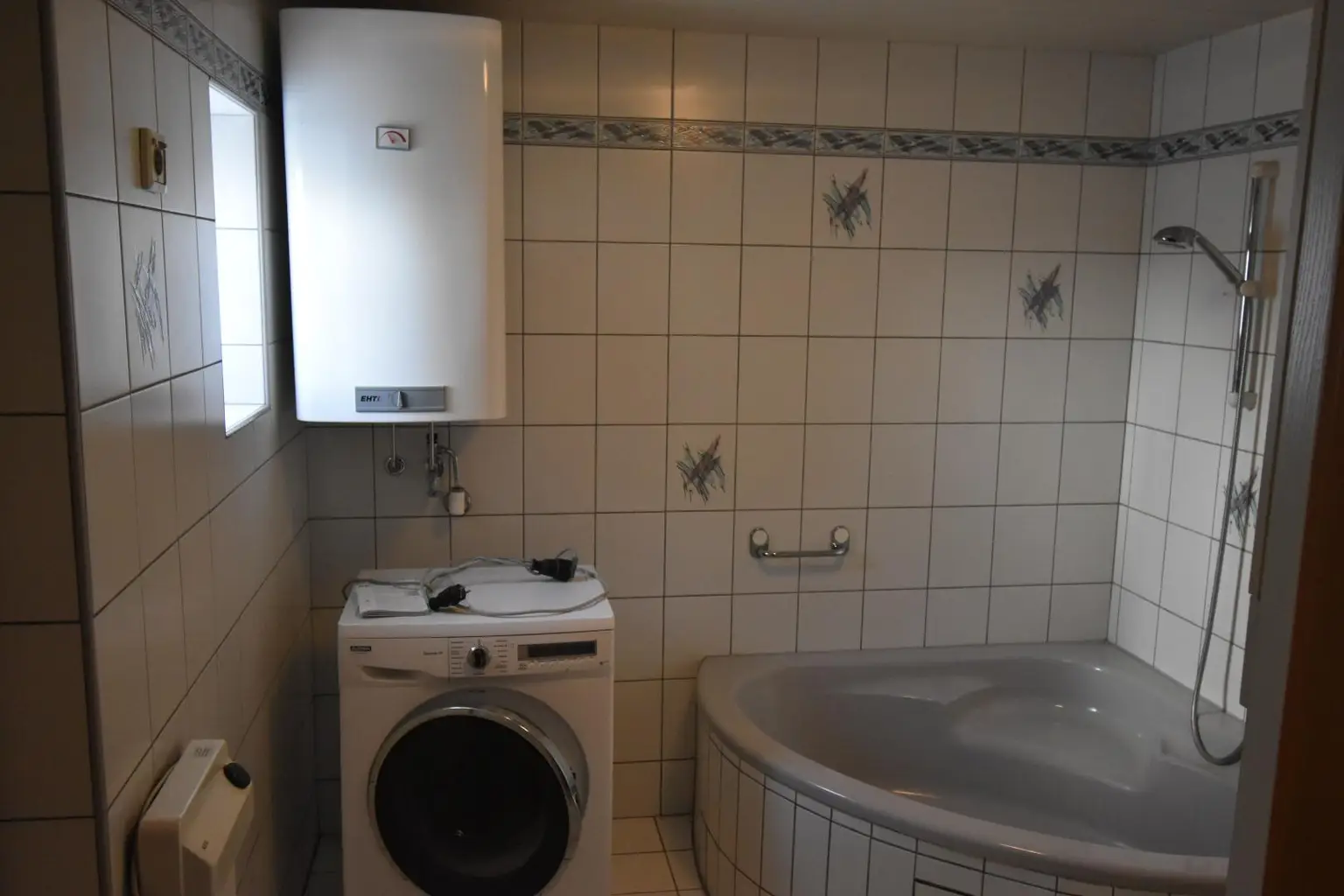 Kleines Häuschen sucht Bastler in ruhiger Siedlungslage!