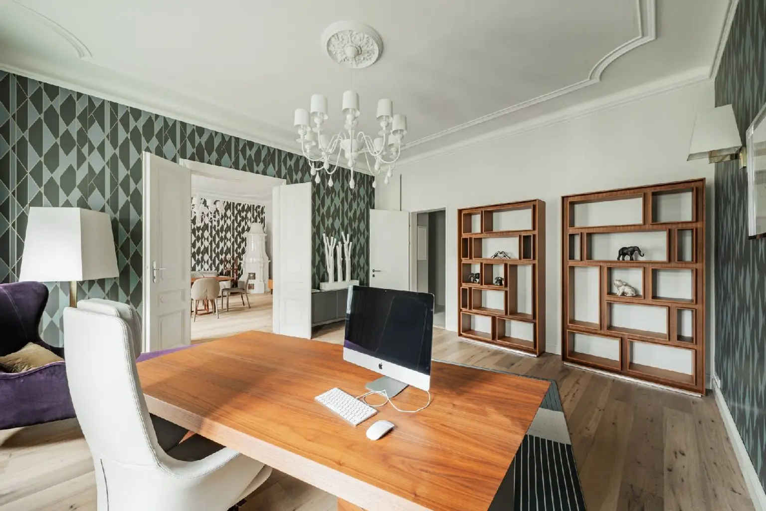 Vollmöblierte Luxus Altbauwohnung gegenüber Palais Liechtenstein