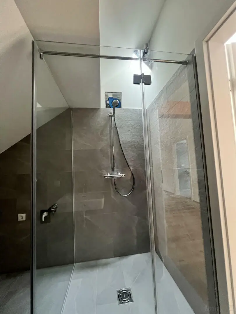Penthouse-Wohnung + 270m2 Dachterrasse zur Miete als Wohnung oder Büro
