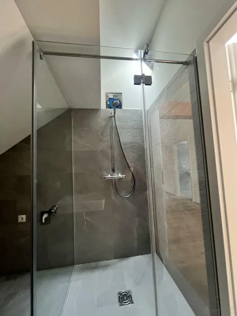 Penthouse-Wohnung + 270m2 Dachterrasse zur Miete als Wohnung oder Büro