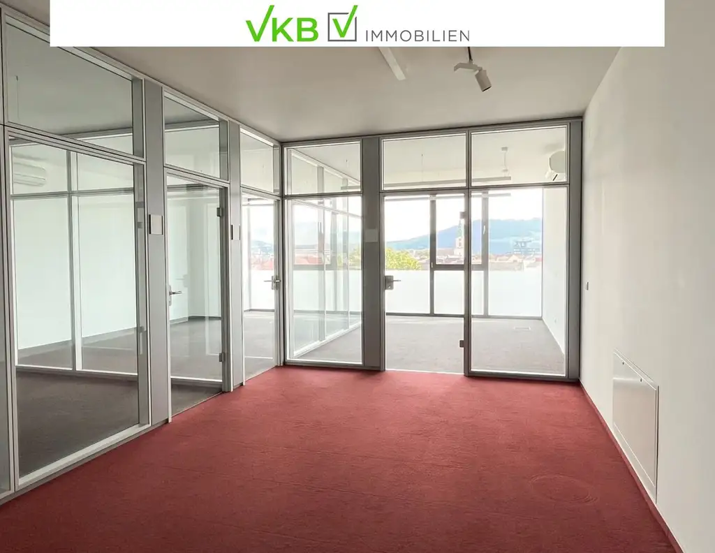 Exklusiv: Klimatisiertes Penthouse-Büro mit Dachterrasse
