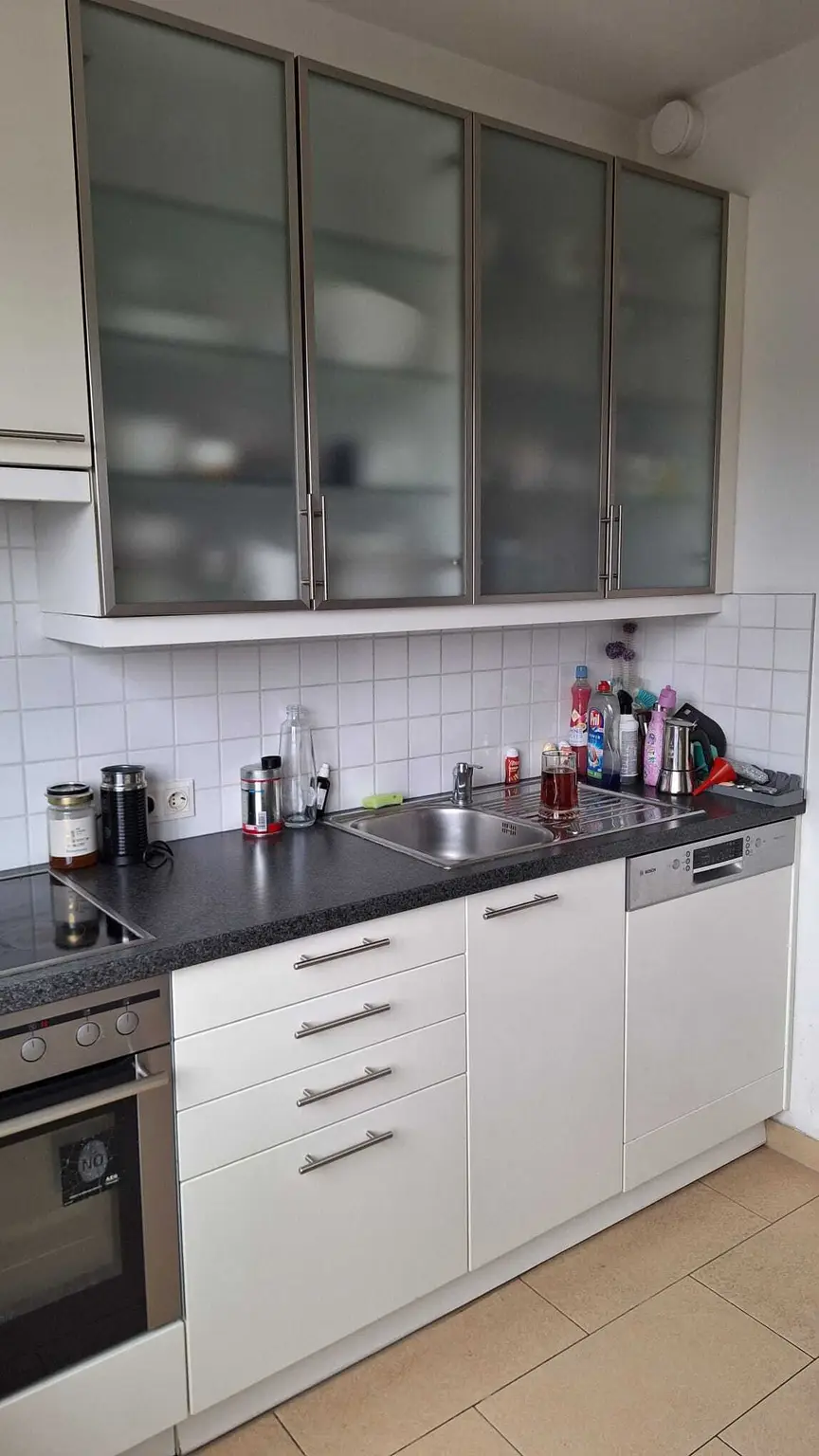 Grenzgasse: - Räumlich gut angelegte Loggiawohnung in beliebter Wohngegend - gute Infrastruktur und Verkehrsanbindung