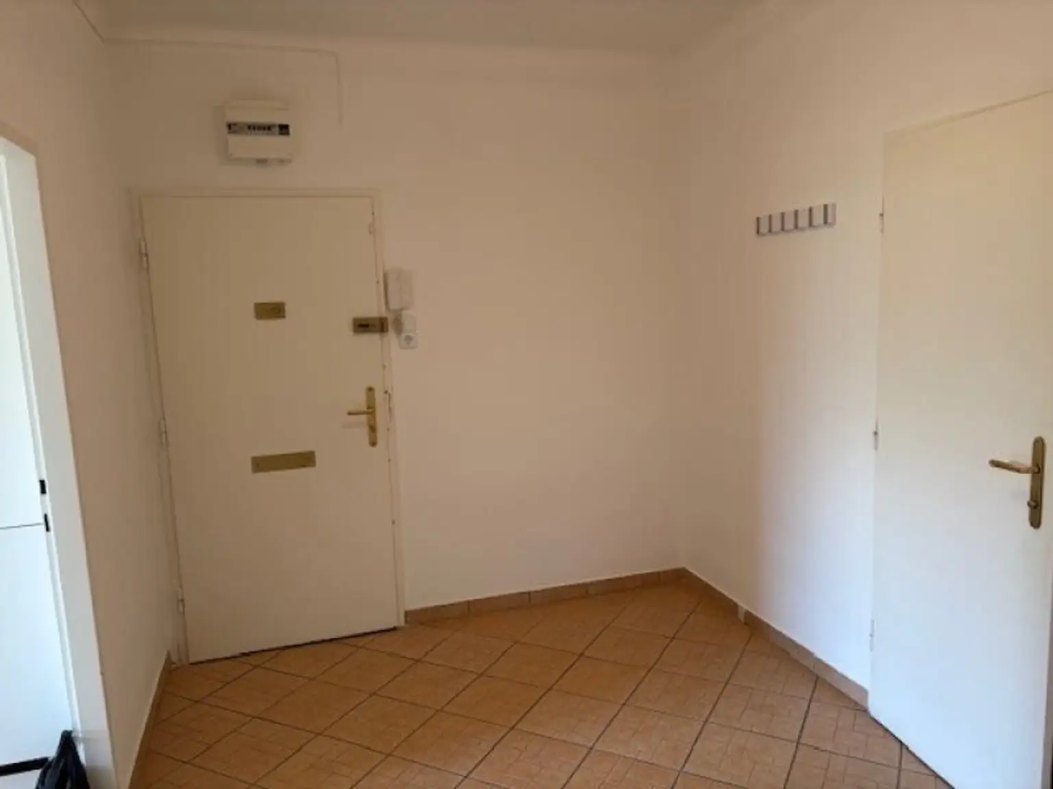 Geräumige 2 Zimmerwohnung in U-Bahn Nähe !