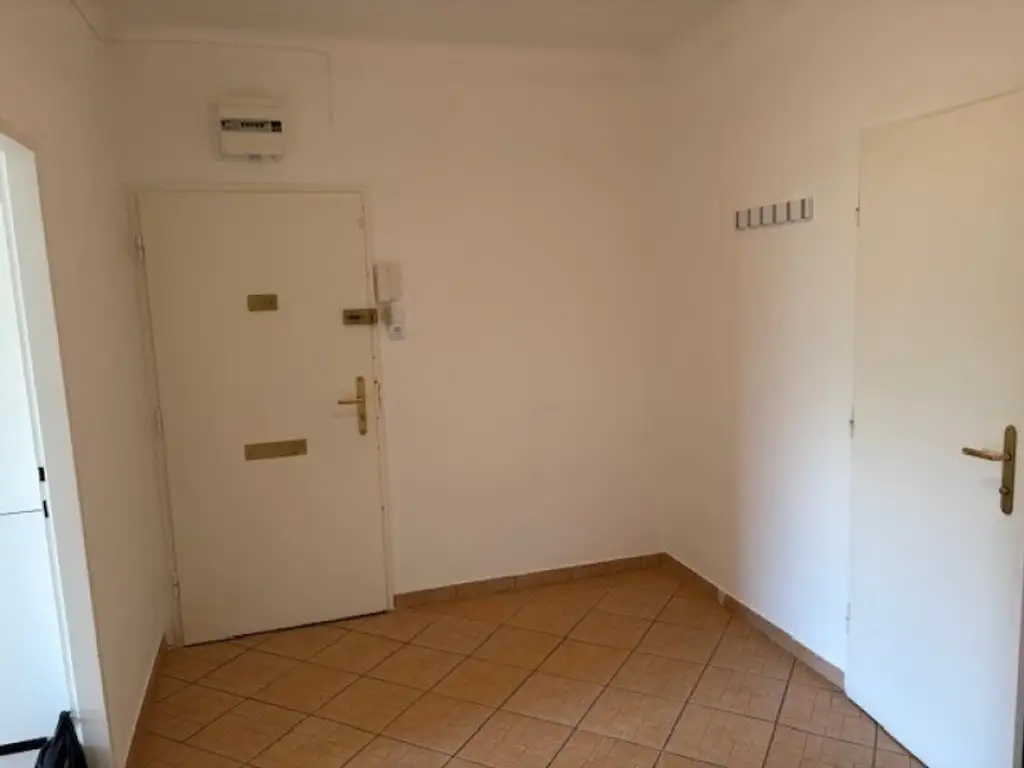 Geräumige 2 Zimmerwohnung in U-Bahn Nähe !