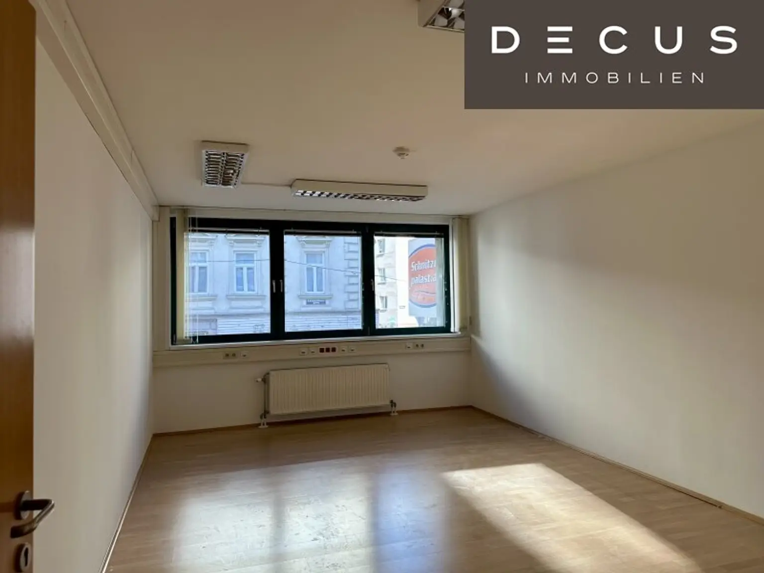 + + + ARKADENHOF + + + GEKÜHLTES BÜRO + + +  U3 Schlachthausgasse + + +
