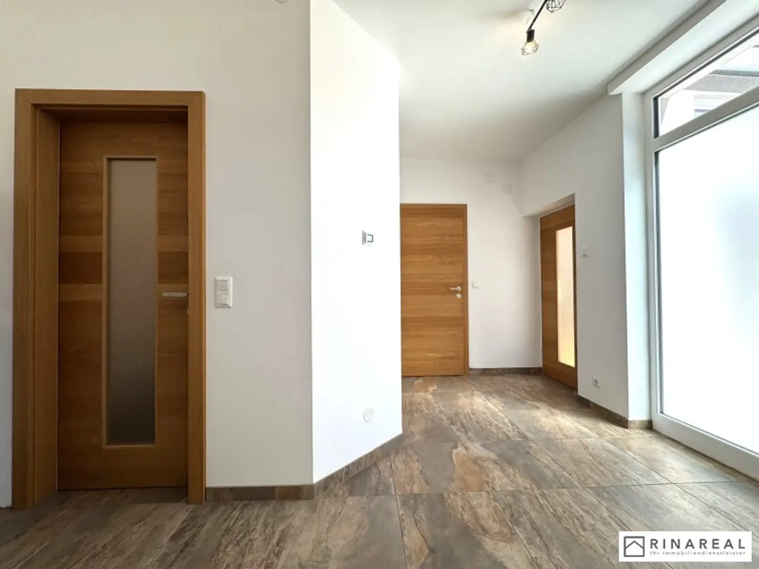 Bungalow mit Randlage an der Wienerbruckstraße - ca. 244 m² Eigengrund | 4 Zimmer | BIOTOP | 2019 tlw. renoviert