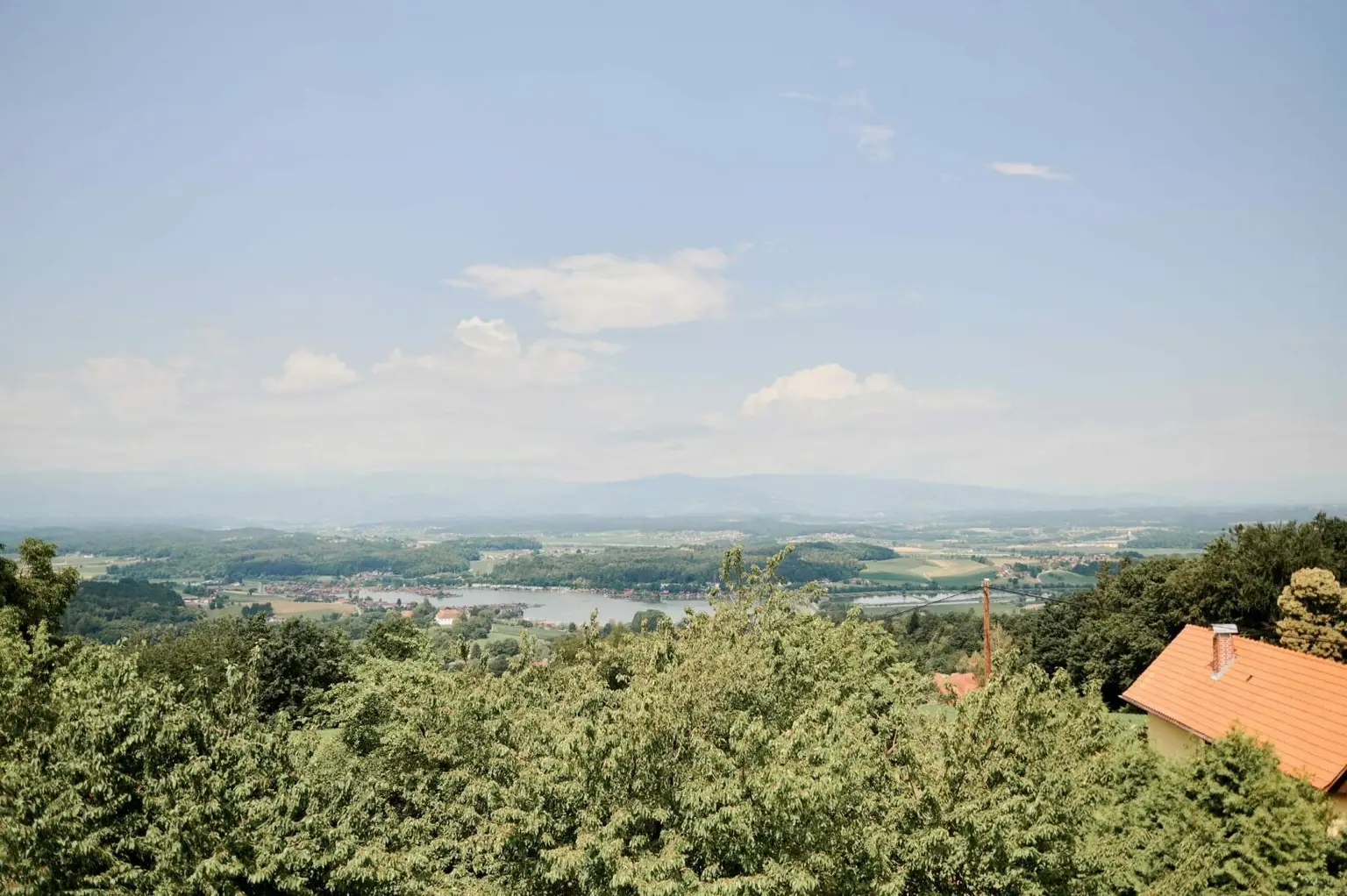 8505 Sankt Nikolai im Sausal in die Südsteiermark: Traumlage für Tourismus, Zinshaus oder Wohnhaus