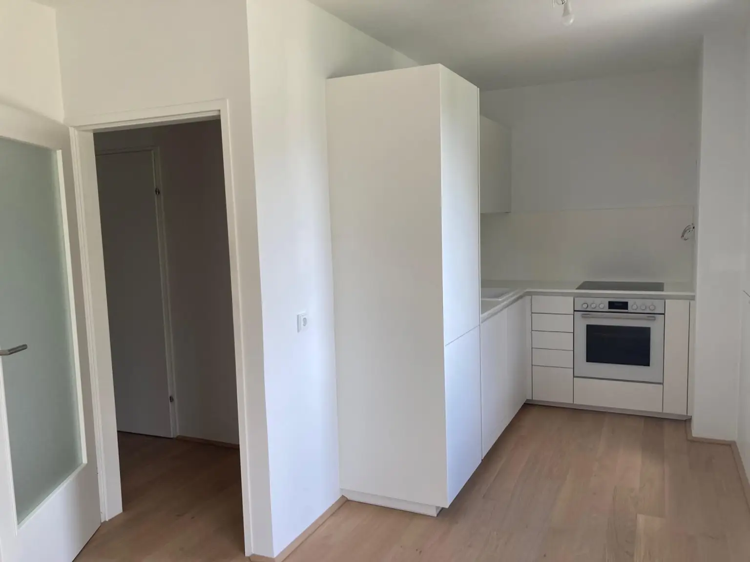 Wohnzimmer zu Küche