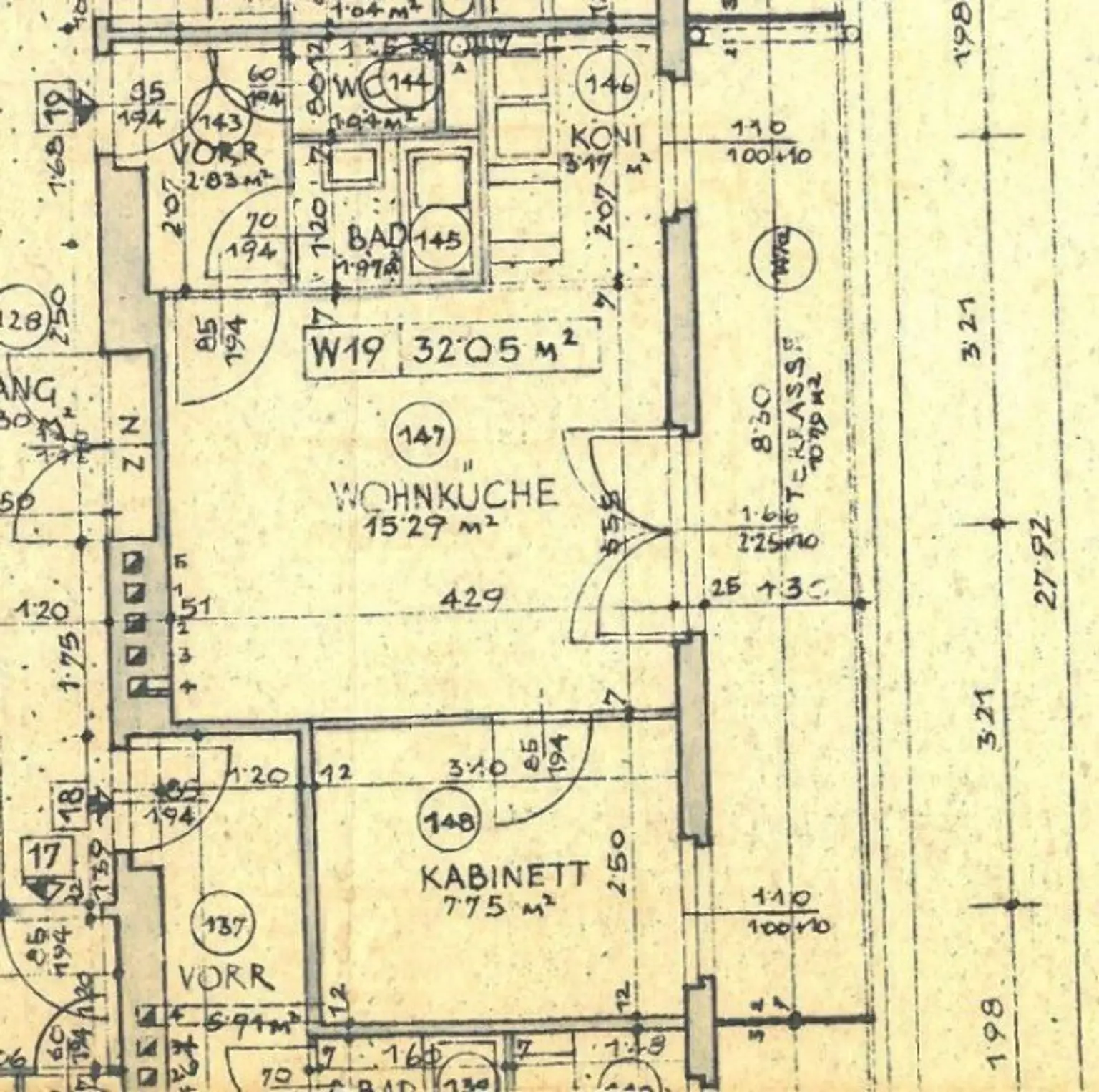 Toll geschnittene, helle 2-Zimmer-Wohnung mit viel Potential | riesige Terrasse | separierte Küche