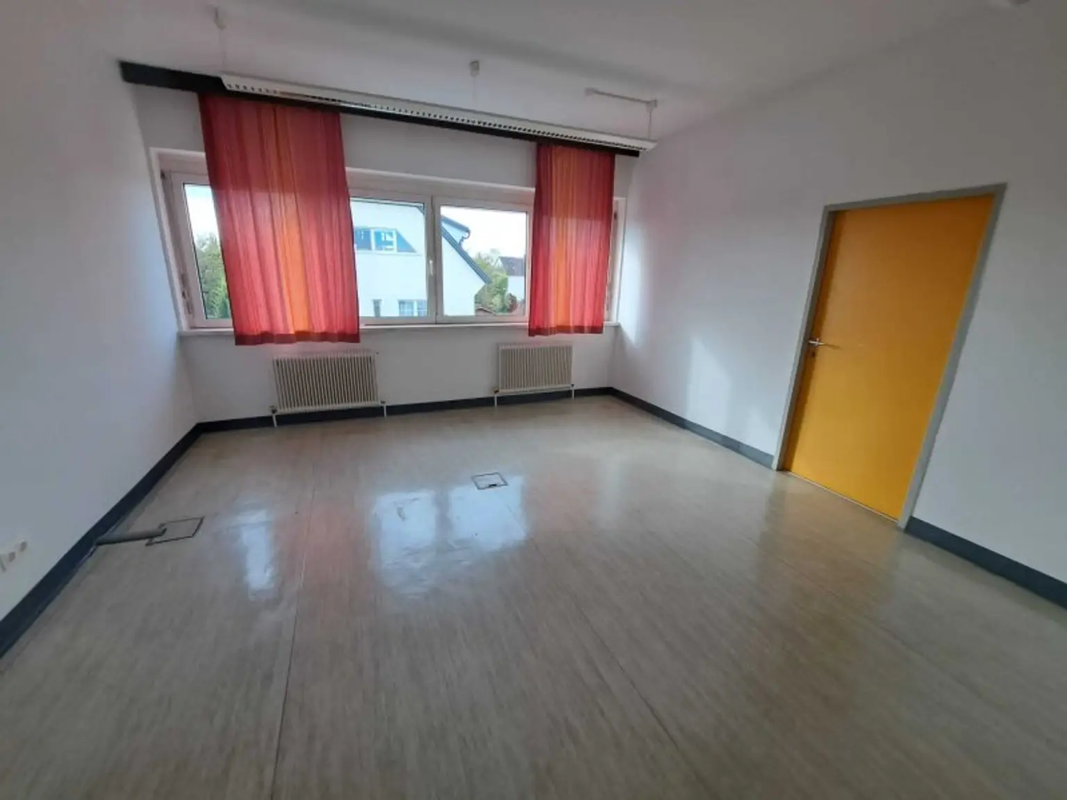 Flexible Lagerfläche - INZERSDORF