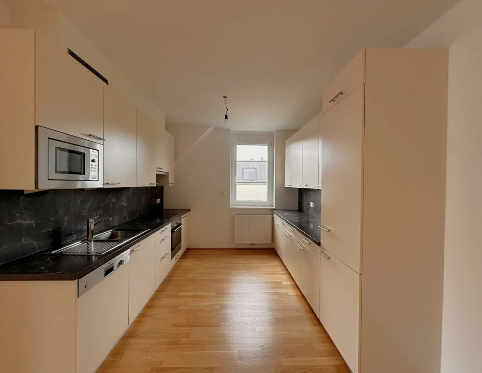 Exklusive Neubauwohnung mit Balkon