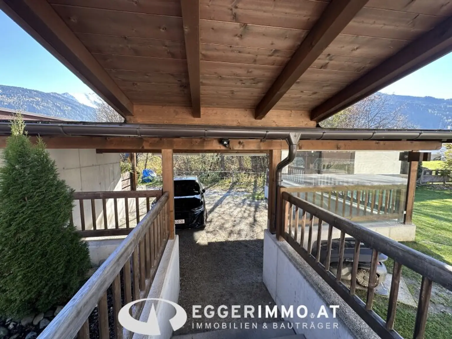 Spacious Detached House with Garconniere in Country House Style with Large Garden for Rent