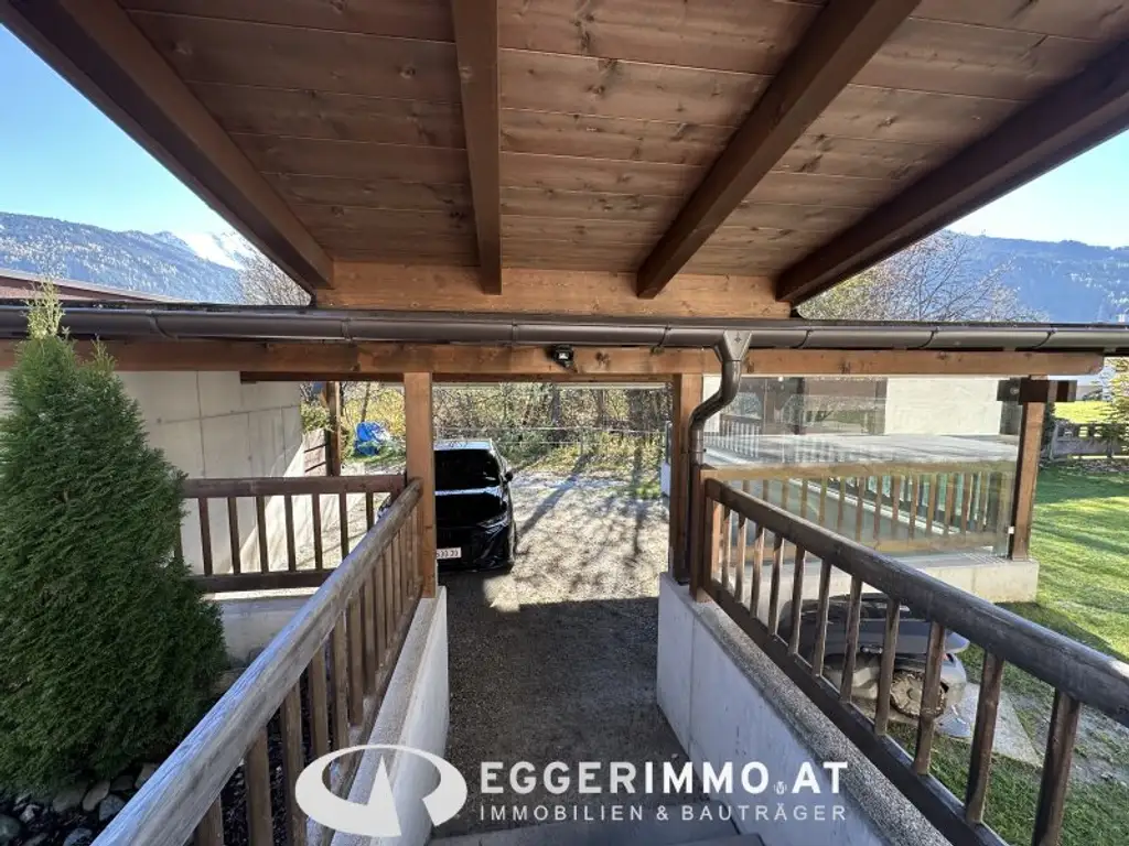 Spacious Detached House with Garconniere in Country House Style with Large Garden for Rent