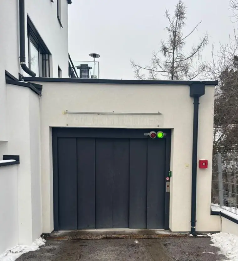 Einfahrt in die Tiefgarage