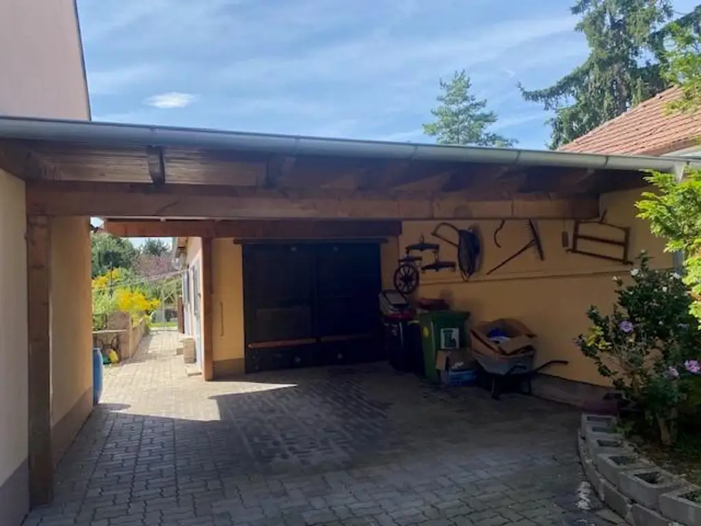 Familienwohnsitz inkl Baulandreserve! Grünoase mit Nebengebäude!