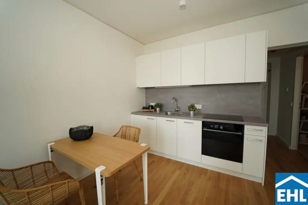 Stylische 1,5-Zi.-Wohnung mit Loggia & Rooftop Pool | TOWER HOMES im V22