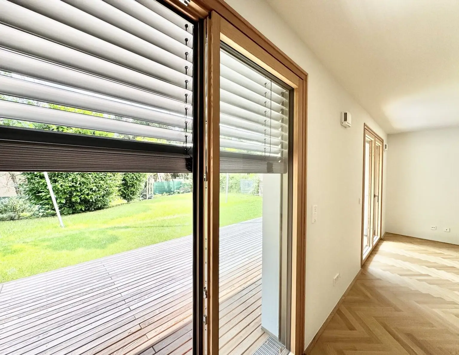 ANLAGE MIT HÖCHSTER QUALITÄT | HELLE 3-ZIMMER GARTENWOHNUNG | ERSTBEZUGSQUALITÄT