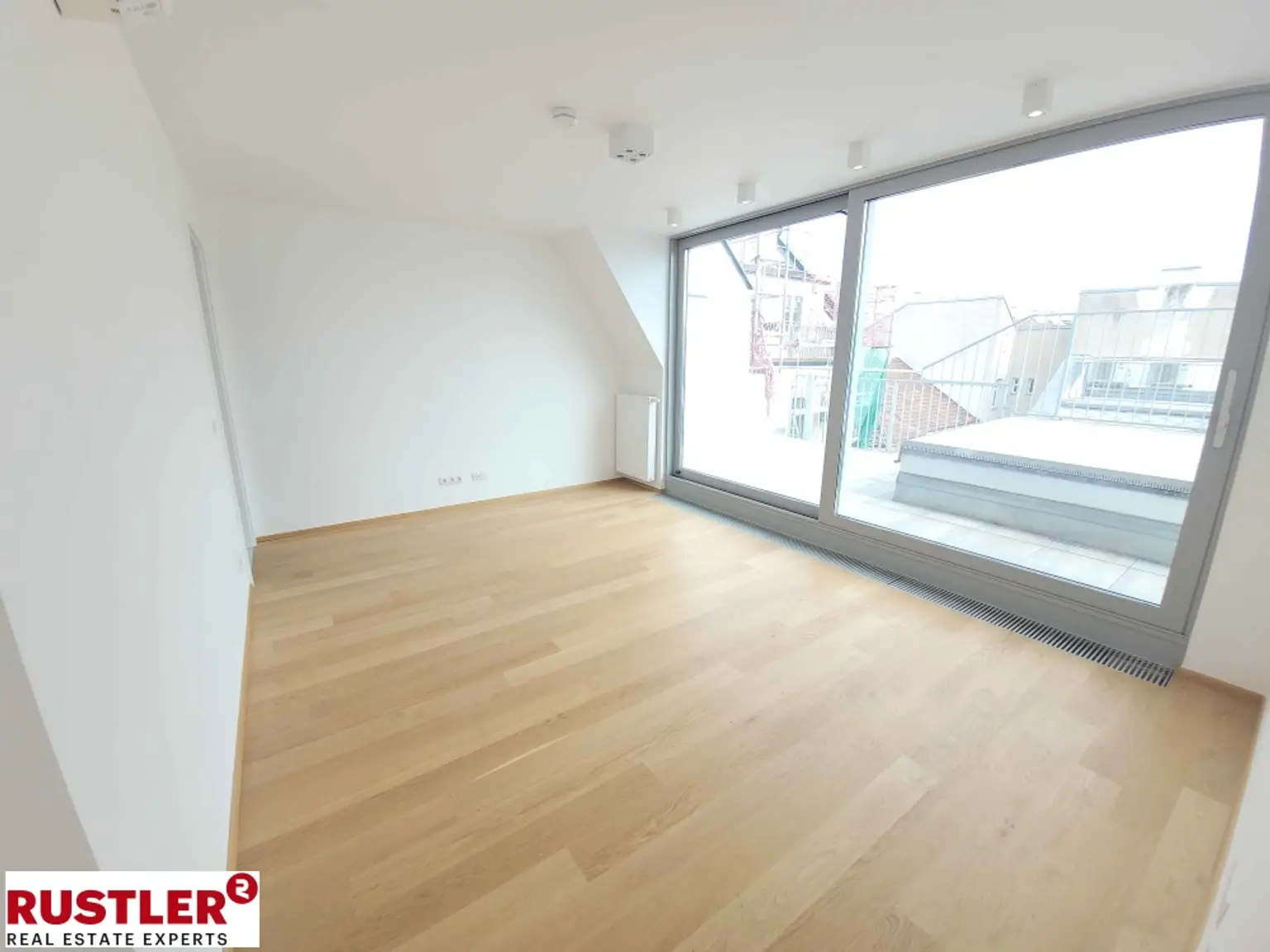 Luxuriöse Dachterrassenwohnung auf 3 Etagen direkt an der U3 - klimatisiert - mit Garage!