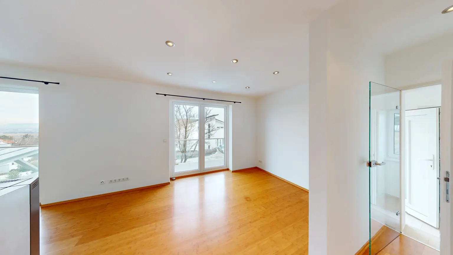 Einfamilienhaus in erhöhter Lage mit Garten und Weitblick