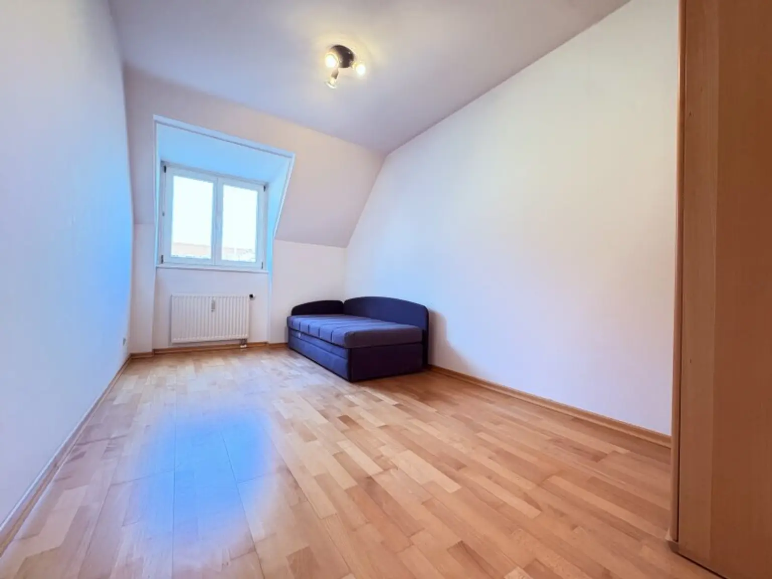 Möblierte 3-Zimmer-Wohnung, Koffer packen und einziehen!
