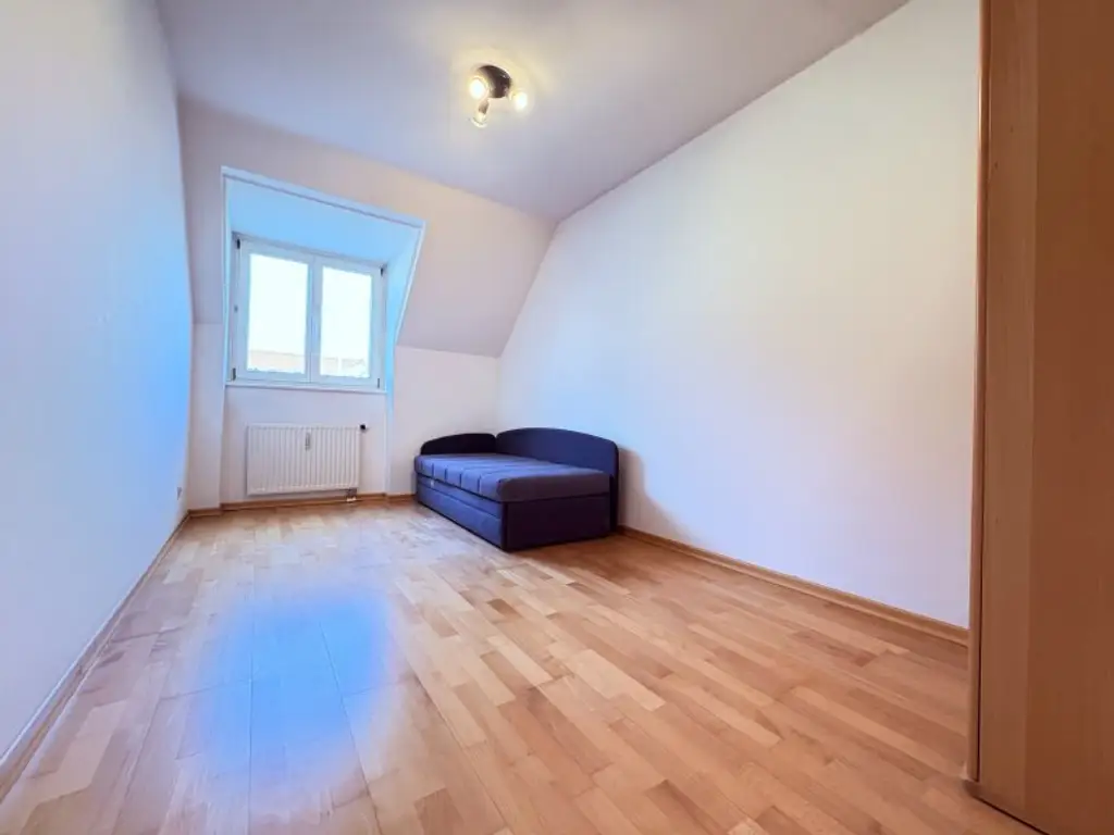 Möblierte 3-Zimmer-Wohnung, Koffer packen und einziehen!