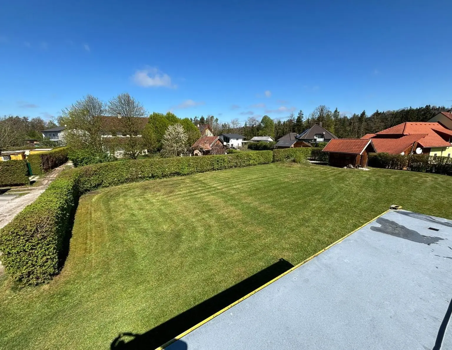 TOP PREIS - KEIN BAUZWANG - SEHR SCHÖNES Grundstück für IHR TRAUMHAUS - EBEN - SONNIG - RUHIG - RASCH auf der Autobahn !