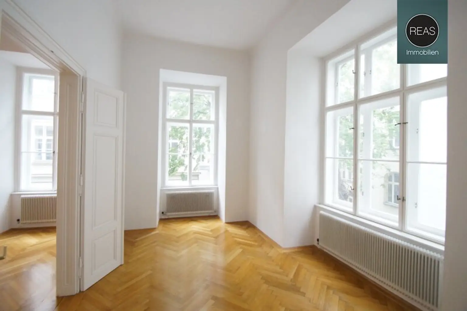 Wunderschönes Büro in perfekter Lage nahe Stadtpark! Stellplatz verfügbar!