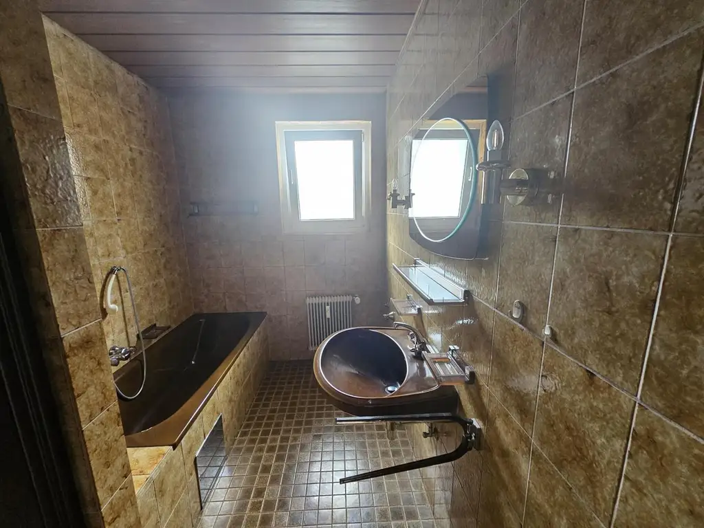 Gut geschnittene Wohnung in wunderschöner Lage am Sonnenplateau
