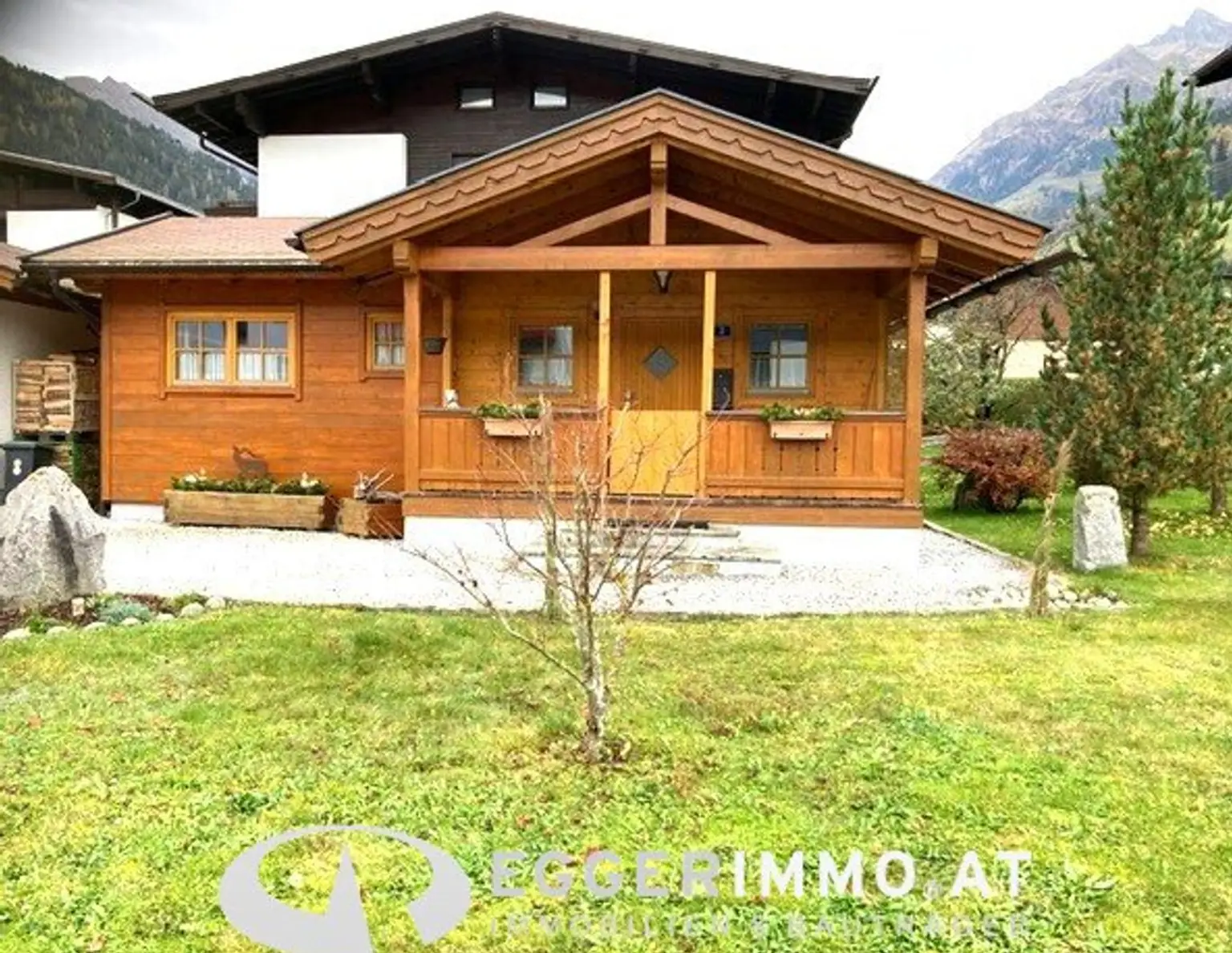 5730 Mittersill; Uriger Bungalow mit Doppelgarage, attraktives Grundstück in Zentrumsnähe, 3 Gehminuten ins Zentrum!