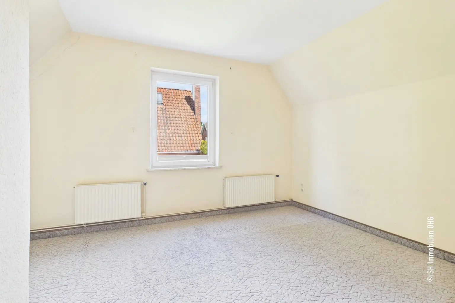 Schlafzimmer DG