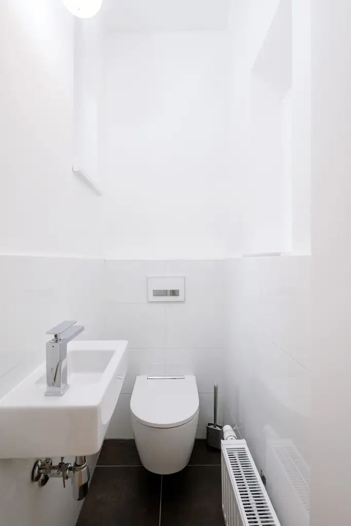 Wunderschöne Stil-Altbau Wohnung 106m² 3.Liftstock  in Toplage 1070 Wien !