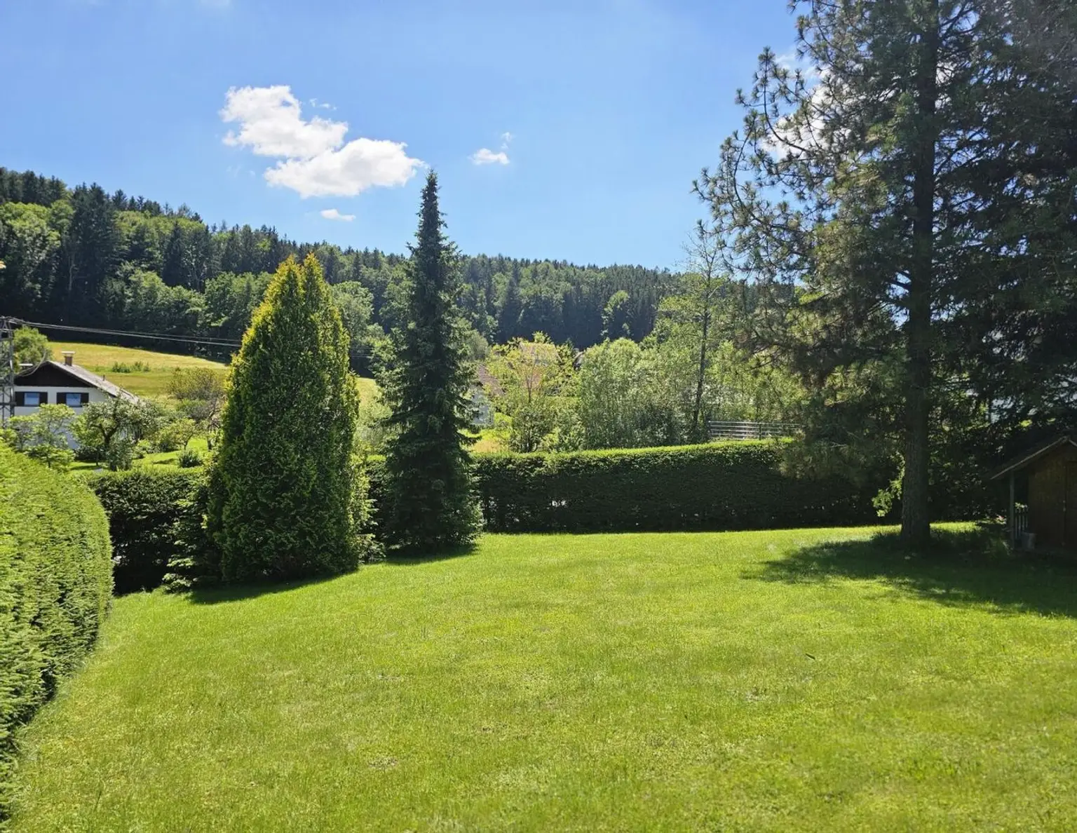 Traumhaftes 1000 m² Grundstück in 8063 Höf - Ihr Bauplatz für 159000 €!